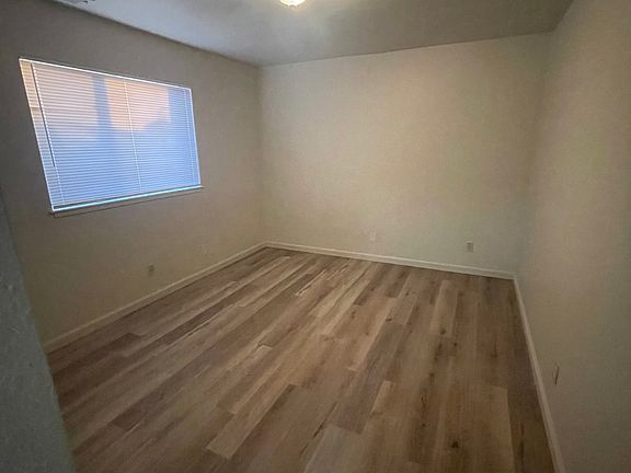 3rd image of 1007 Amador Ave