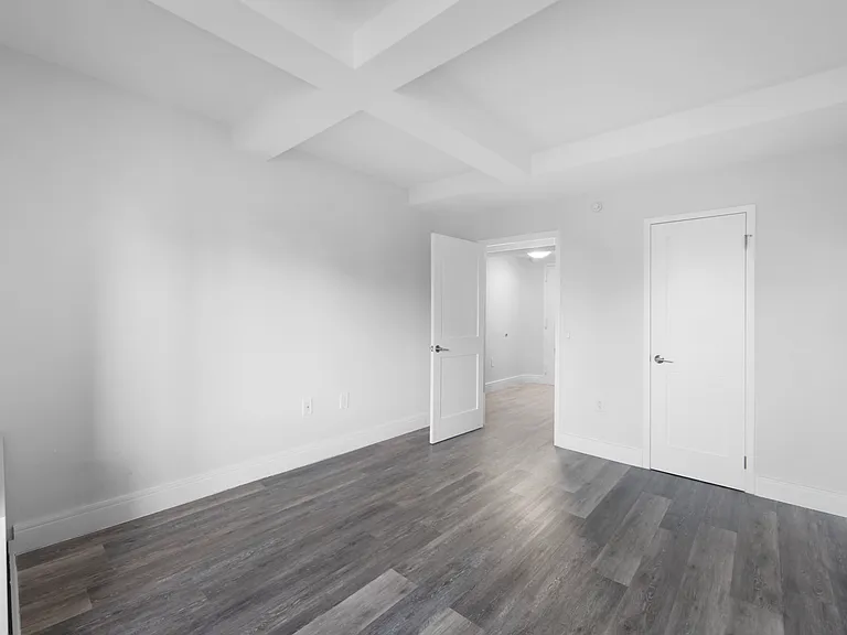 354 E 91st St #2206 — Photo 8