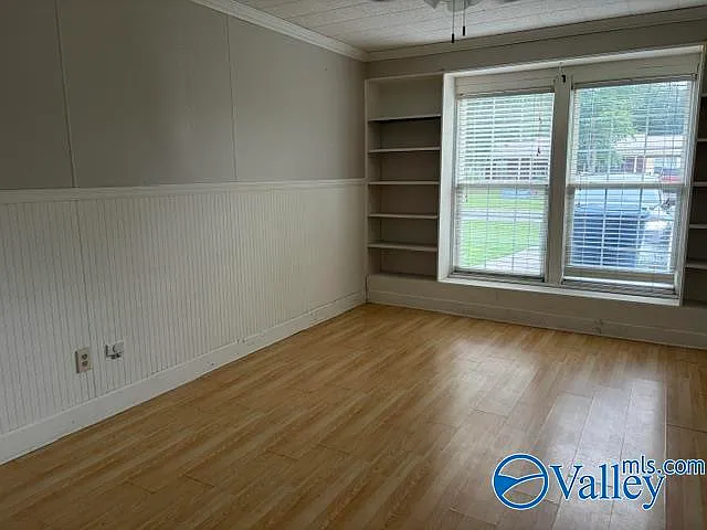 1114 Terry Cir — Photo 1