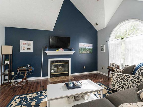 5th image of 517 Brook Farm Ct