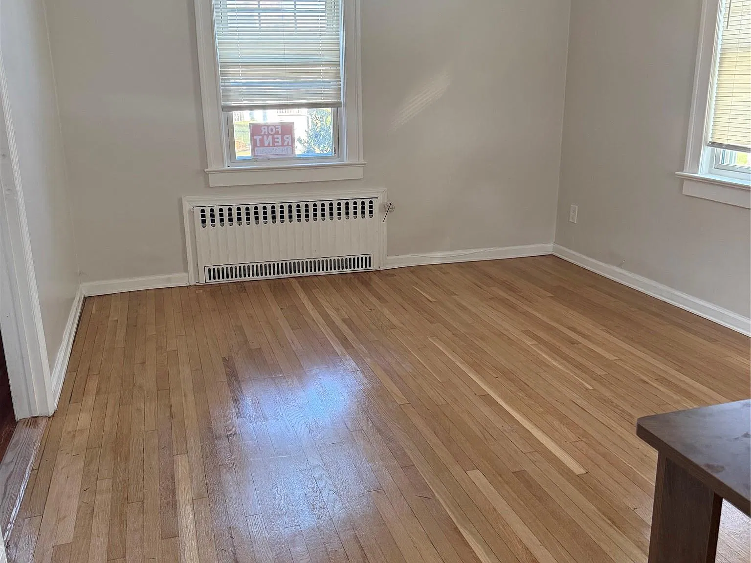 290 Roberts Ave — Photo 2