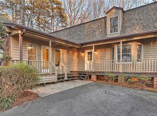 517 Auckland Ln, Matthews, NC 28104