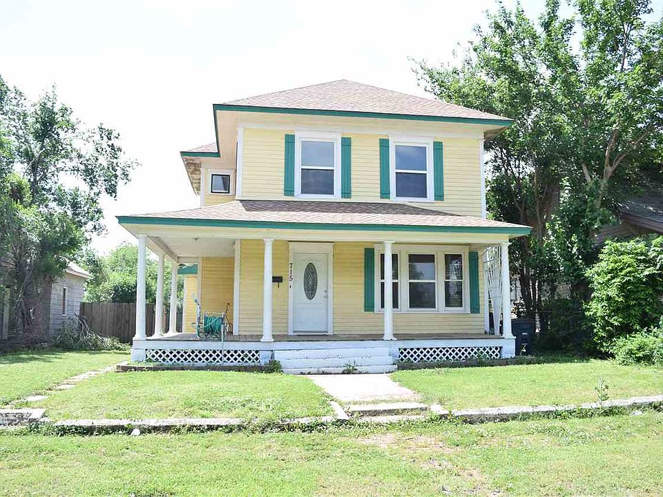2nd image of 715 W Elm Ave