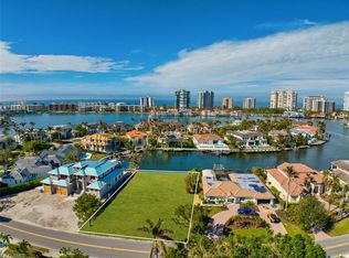 3663 Crayton Rd, Naples, FL 34103