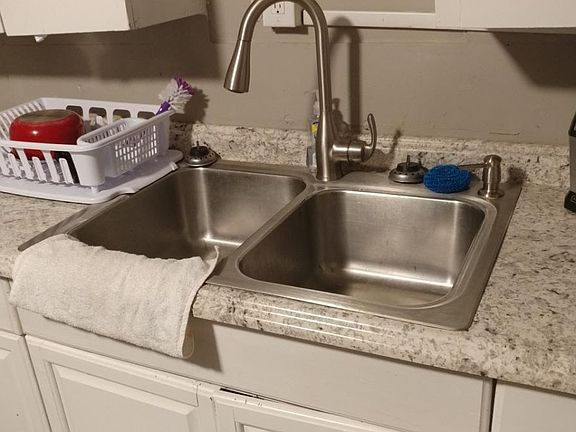 3rd image of 724 N Avenue C APT 10