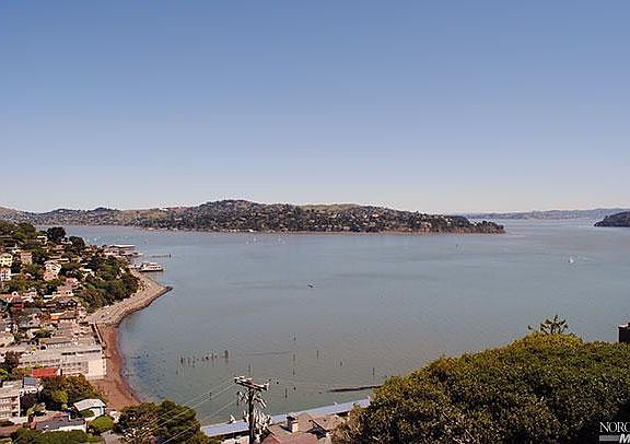 2nd image of 209 - 211 Hi Vista Road
