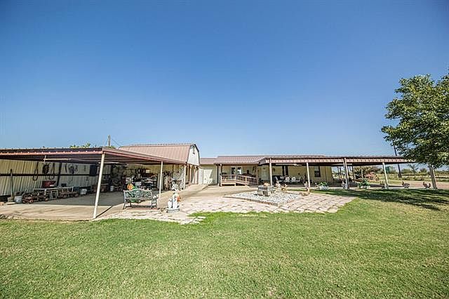 1st image of 1089 Farm Road 71 W