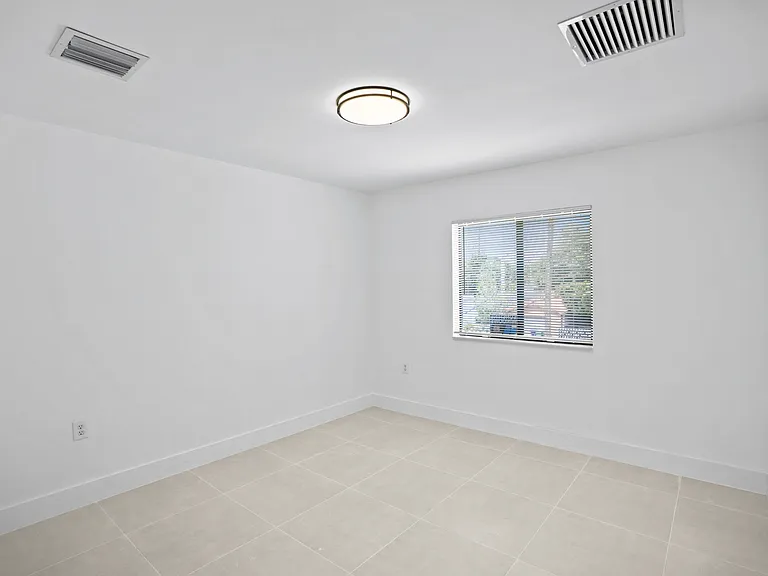 5819 NW 30th Ave #5819 — Photo 29