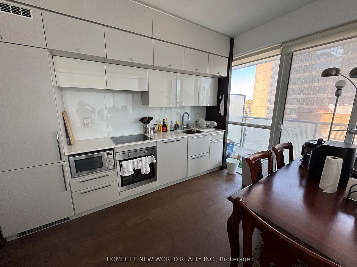 Building Photo - 15 Grenville St #1709