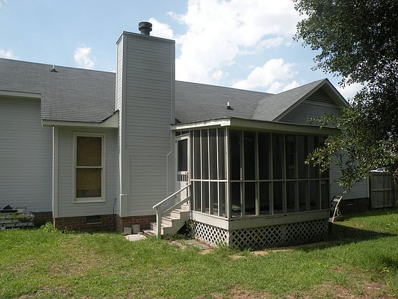 Screened Back Patio