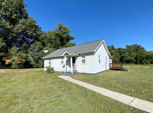 184 Federal Farm Rd, Montross, VA 22520