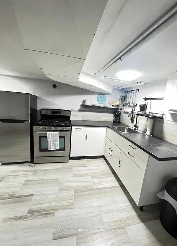 2 bed, $2,200 — Photo 2