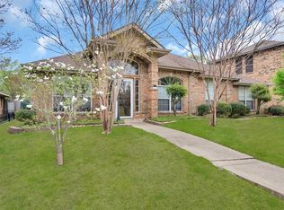 2416 Boardwalk Dr, Mesquite, TX 75181