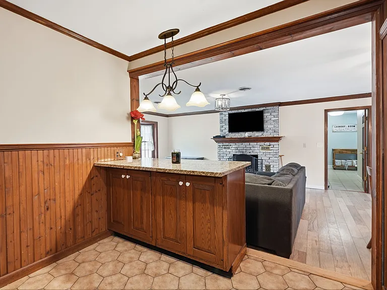 244 Federal City Rd — Photo 10