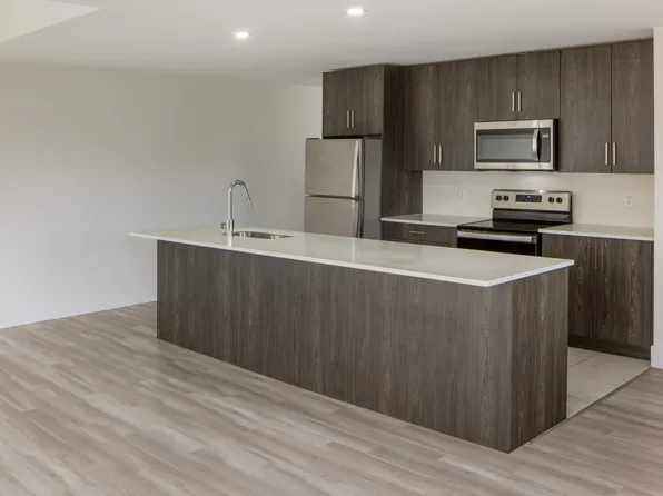 The Ashton Apartments