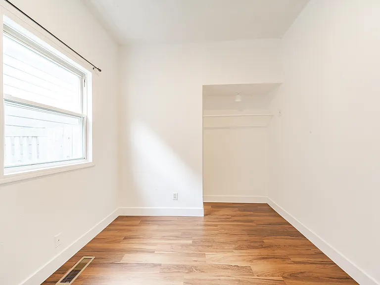 1701 Fletcher Ave #A — Photo 8