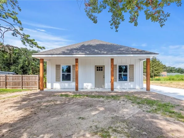 412 Welty Ave, Iowa, LA 70647