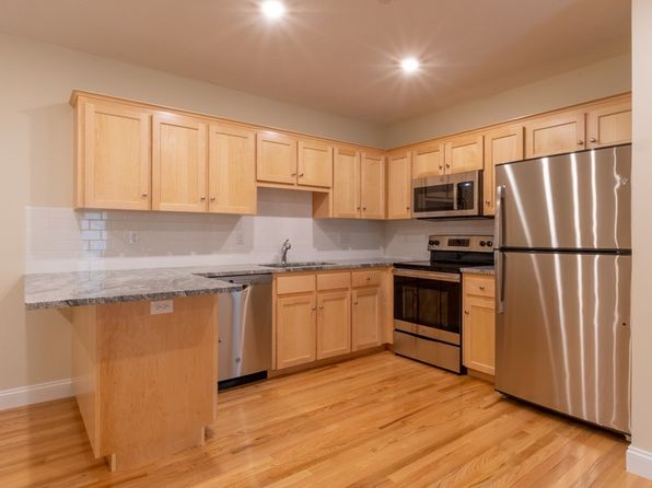 80 N Meadows Rd Unit 103