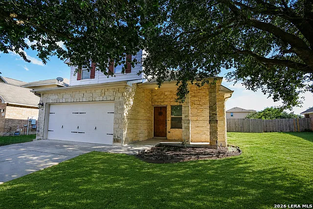 305 Maple Way — Photo 3