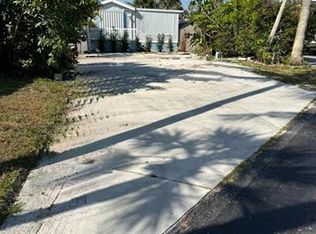 871 Osprey Lane, Hutchinson Island, FL 34949