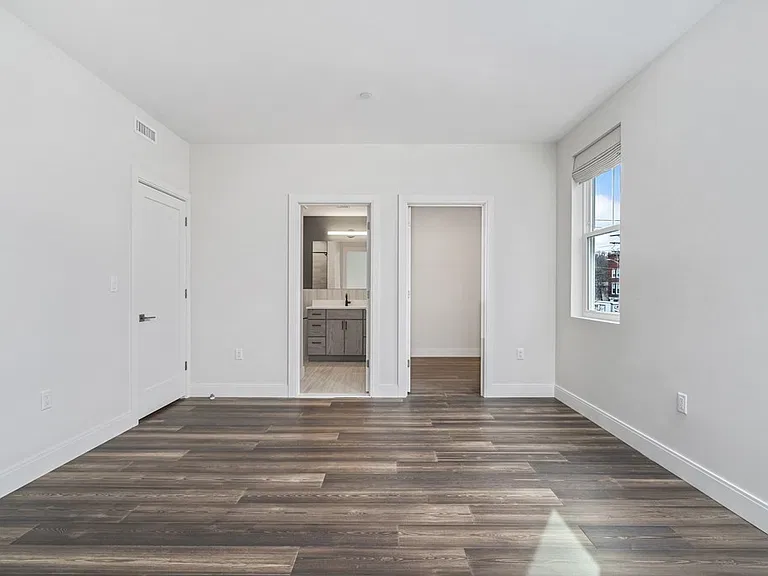 429 Cherry St #7 — Photo 13