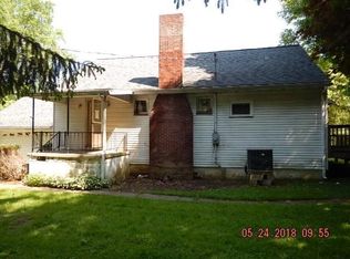 736 Cottage Grv, New Castle, PA 16105