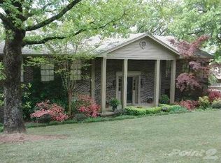 27 Hayfield Rd, Little Rock, AR 72207