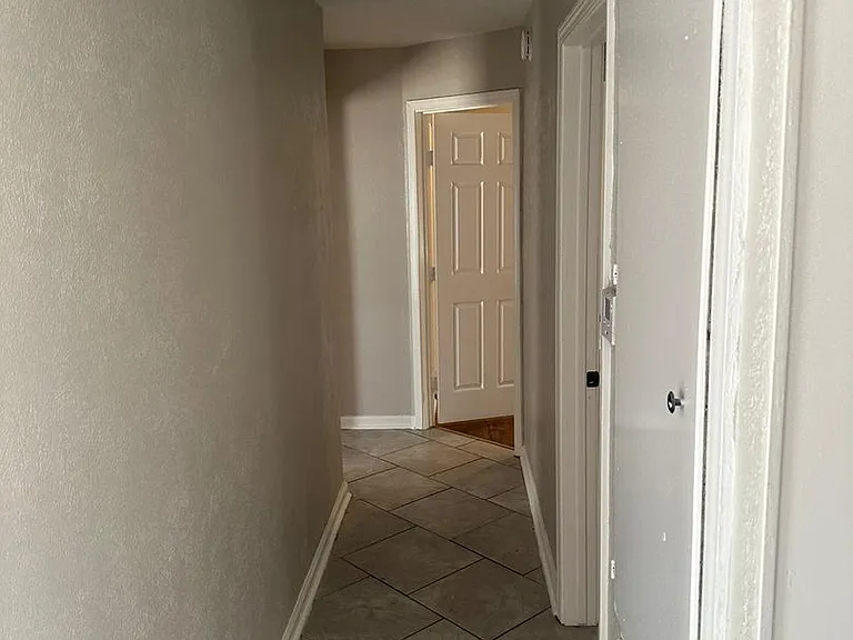 140 Mill St — Photo 11