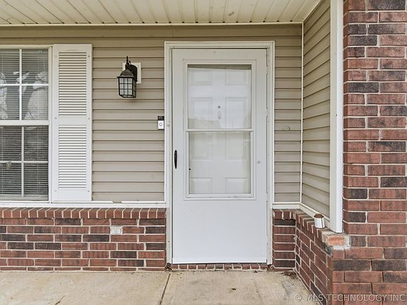 4th image of 1925 Bristol Rd