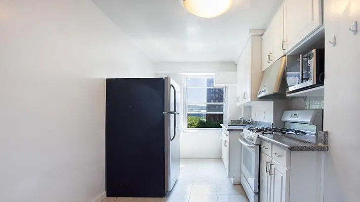 Sold by Fenwick Keats Real Estate | media 24