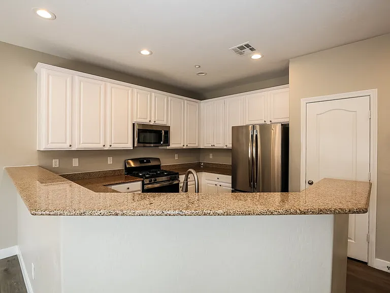 6213 Rimfire Rock Ct — Photo 8