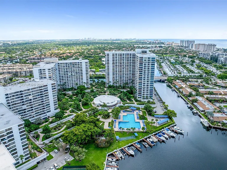 600 Three Islands Blvd #212 — Photo 31