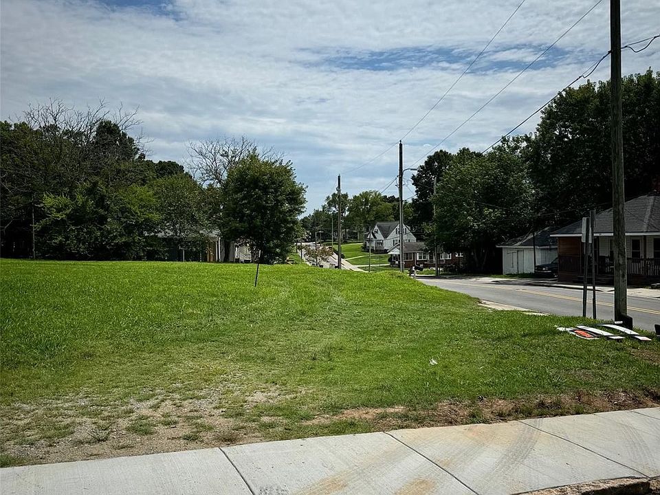 2nd image of 177 Lincoln St SW