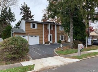 21 Hurtin St, Pt Jefferson Station, NY 11776