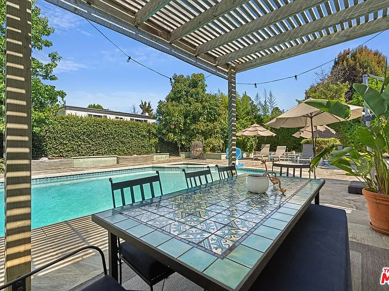 4927 Bellaire Ave — Photo 34