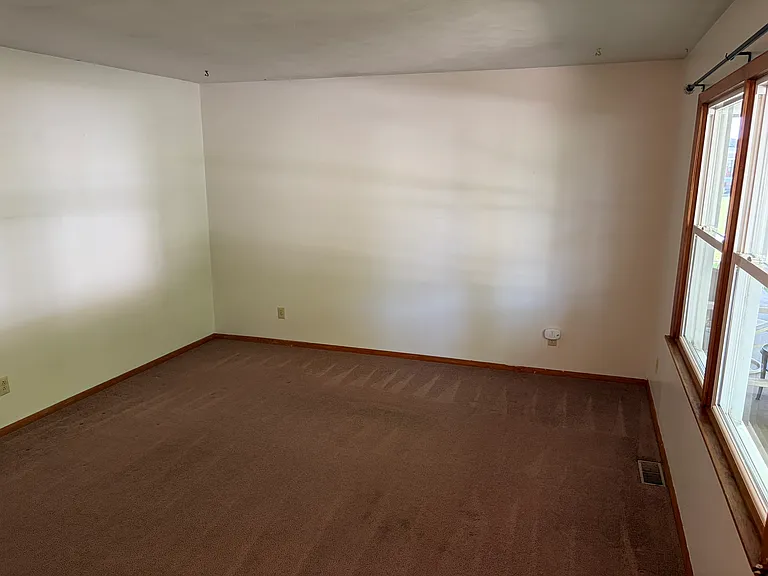 5 Glendale Dr #A — Photo 5