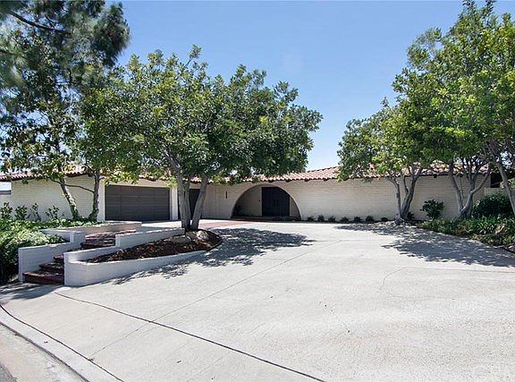 3rd image of 2687 San Angelo Dr