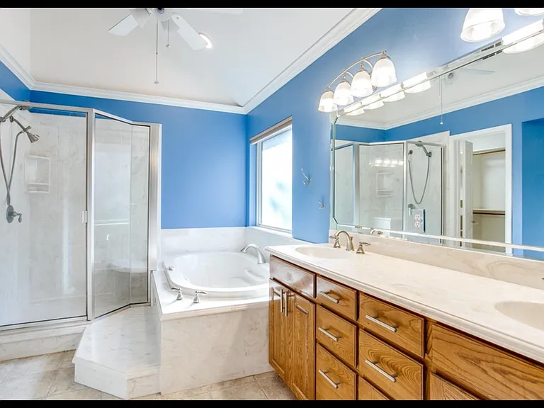 7921 Kendra Ln — Photo 23