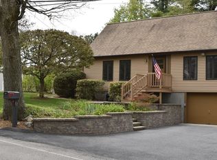 87 Pine St, Walpole, MA 02081
