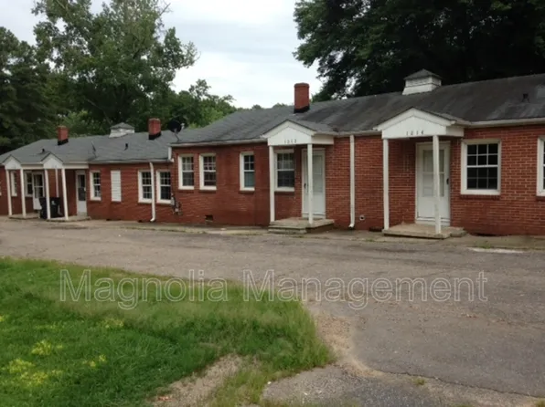 1212 Parham St, Henderson, NC 27536