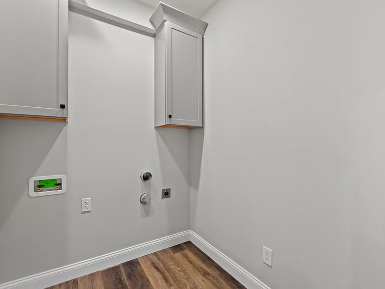 1038 Tamworth Ln — Photo 17