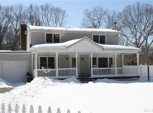 152 Smith Ave, Holbrook, NY 11741