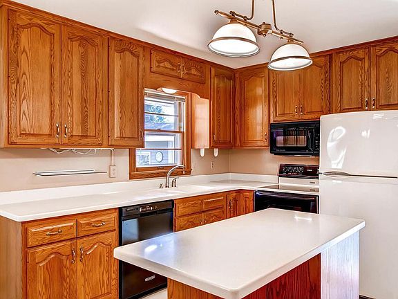 5th image of 3656 Cranbrook Dr