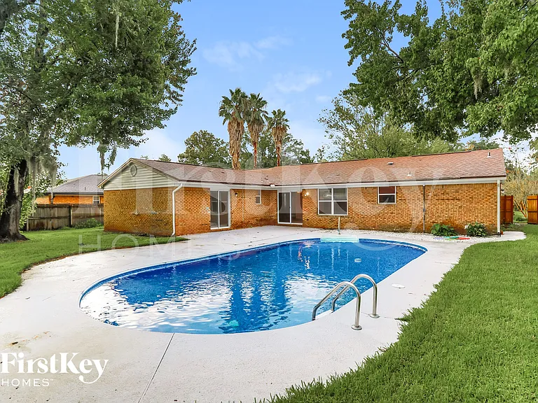 1806 Alder Dr — Photo 14