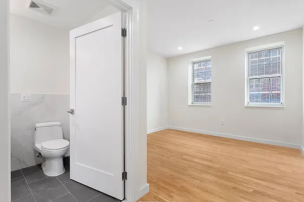 Rented by Nest Seekers International | media 15