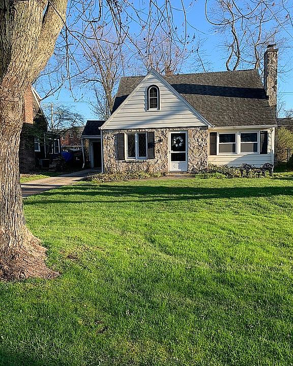 1st image of 309 Woodcrest Blvd