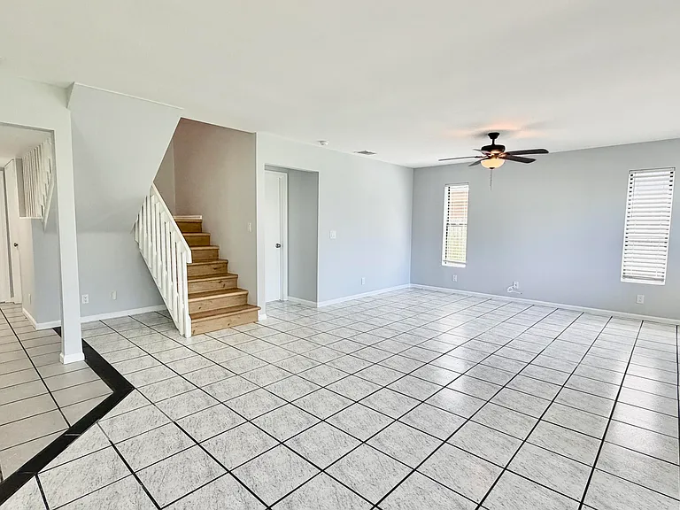6048 Garrett St — Photo 28