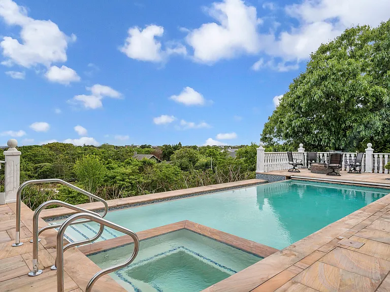 51 Cliff Rd — Photo 4