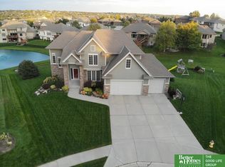 17001 Kimberly Cir, Omaha, NE 68116