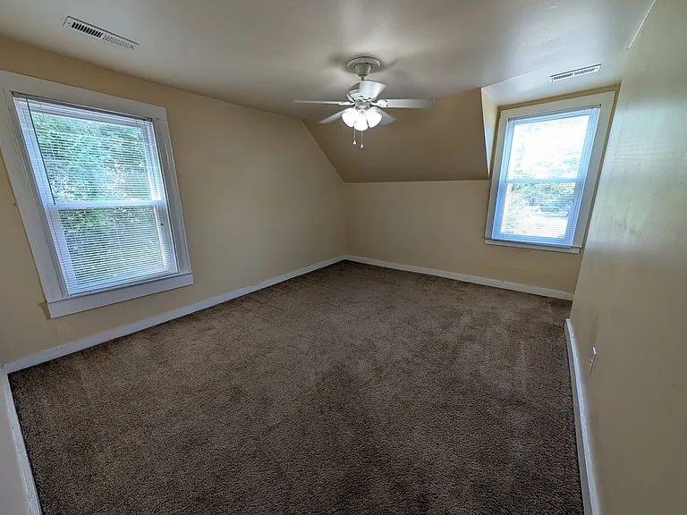 3302 Bradley St SW — Photo 11